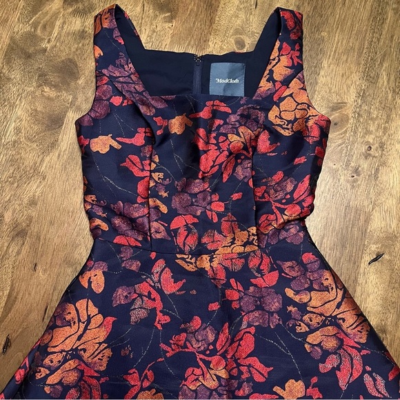 ModCloth RSVP Ready Fit and Flare Floral Dress Size 2 Women’s - Picture 2 of 7